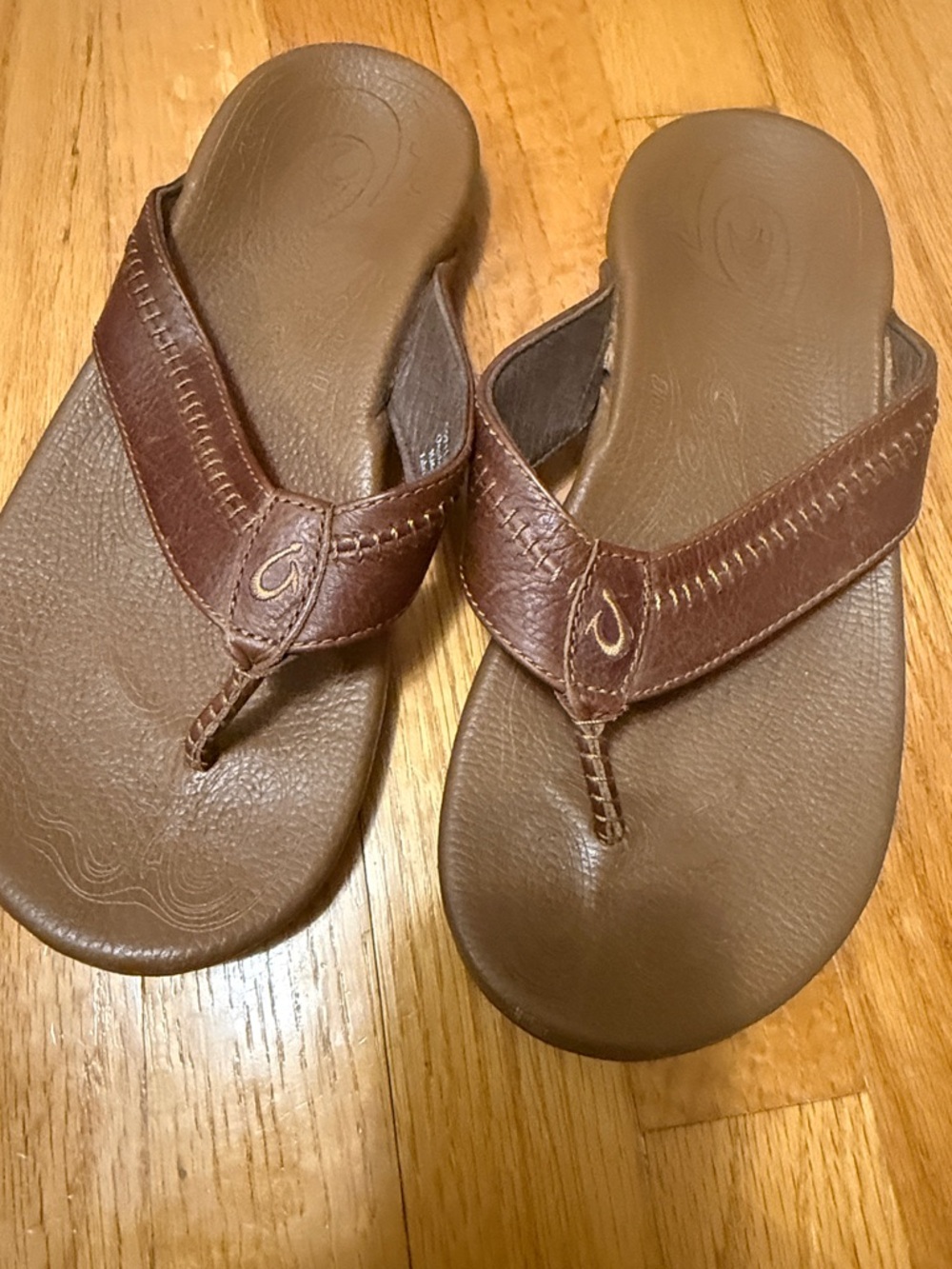 OluKai Brown Leather Thong Sandals